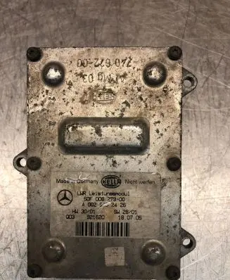 Mercedes-Benz E W211 Headlight ballast module Xenon A0028202426 5DF00827900 00739072