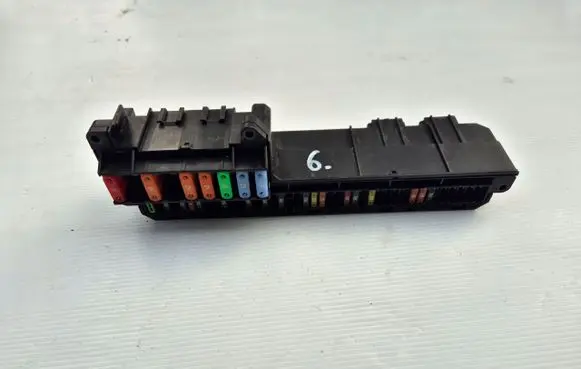 BMW 5 E60 E61 Fuse box set 15713290