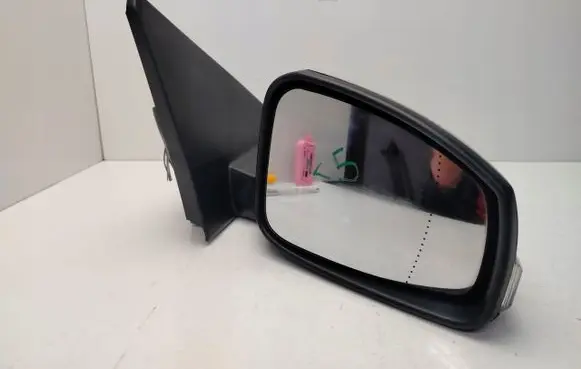 Renault Megane III Front door electric wing mirror 