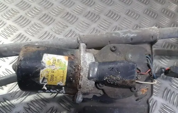 Peugeot 406 Wiper motor