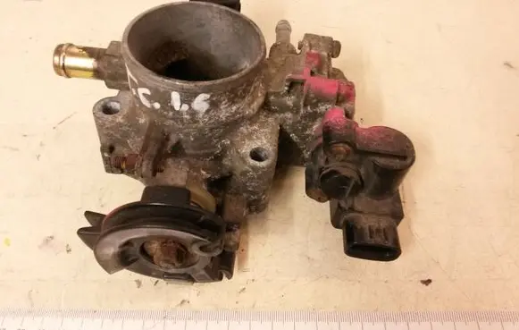 Toyota Corolla E110 Throttle valve 8945220130 1985001071