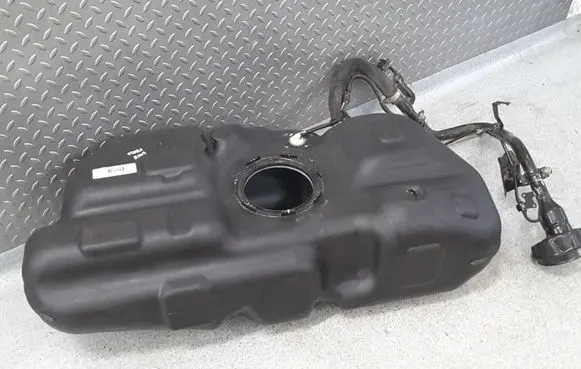 Nissan Note (E12) Fuel tank 172023AN0C 172013AN0E