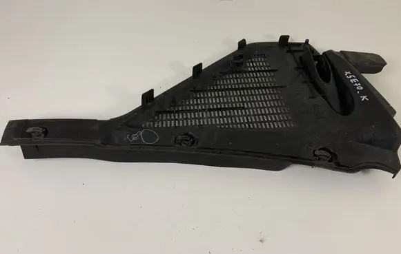 BMW X5 E70 Wiper trim 10834110