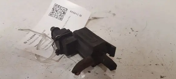 BMW 3 E90 E91 Vacuum valve 70231800 7810831
