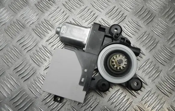 Ford Kuga I Front door window regulator motor 7M5T14B534CF Z1192