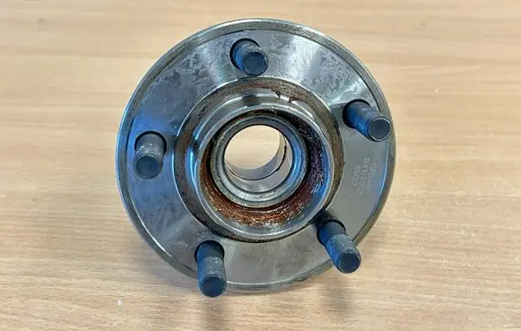 Ford Mustang VI Front wheel ball bearing FR3Z1104A