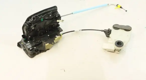 BMW X7 G07 Front door soft close latching motor 7444678 51217444678 7477702