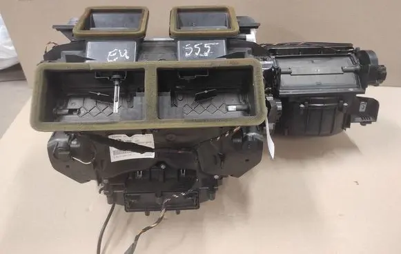 BMW 1 E81 E87 Interior heater climate box assembly