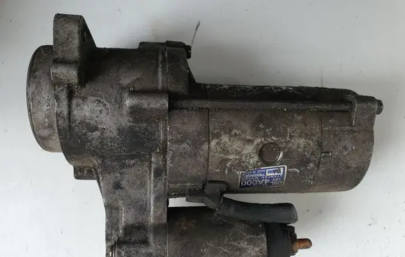 KIA Sorento Starter motor 361004A000 TM000A23601