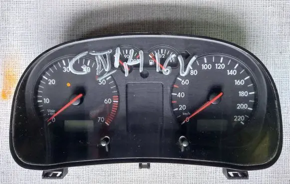 Volkswagen Golf IV Speedometer (instrument cluster) 1J0920806X