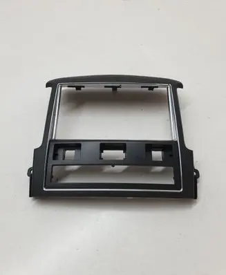 KIA Sorento Radio/GPS head unit trim 201004346