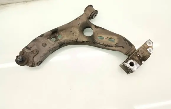 Volkswagen Tiguan Front lower control arm/wishbone 