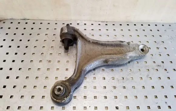 Volvo XC70 Front lower control arm/wishbone