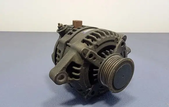 Toyota Avensis Verso Generator/alternator 2706027090