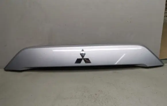 Mitsubishi Outlander Trunk door license plate light bar 5817A022ZZ