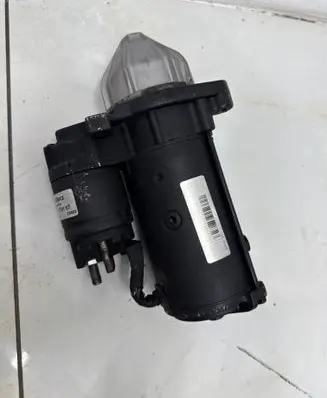 Mercedes-Benz C W203 Starter motor A0051511301