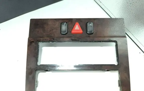 Mercedes-Benz E W210 Climate control/heater control trim A2106830508