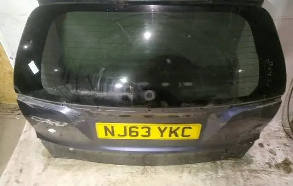 Honda CR-V Tailgate/trunk/boot lid pilkas