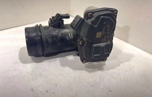 BMW 5 F10 F11 Throttle valve 7810752