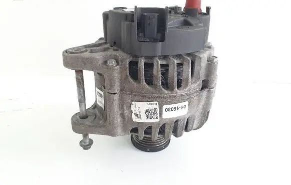 Opel Vivaro Generator/alternator LRA03925