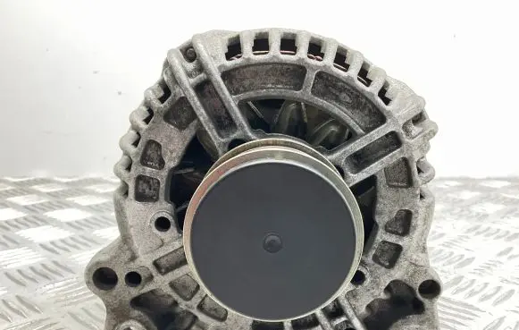 Audi A1 Generator/alternator 03L903023