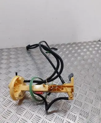 BMW X6 E71 Fuel level sensor 7164316 6431605880244