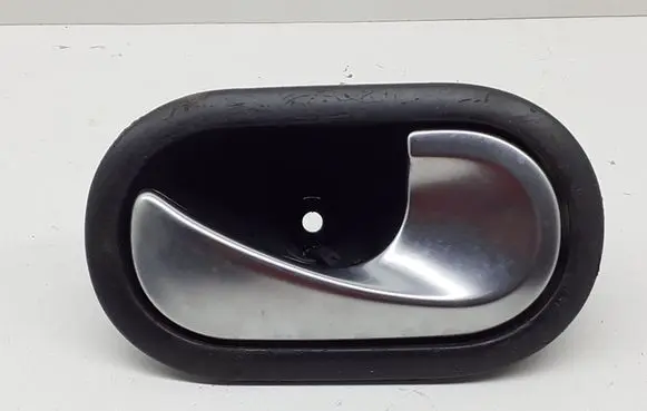 Renault Megane II Front door interior handle 8200028486