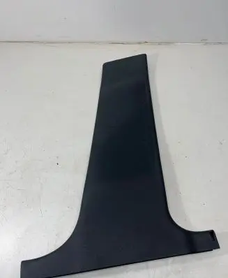 Mercedes-Benz C W204 (B) pillar trim (bottom) A2046900425