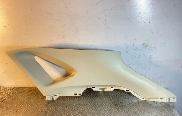 Lexus NX (D)pillar trim (top) 6247078010 6247078020