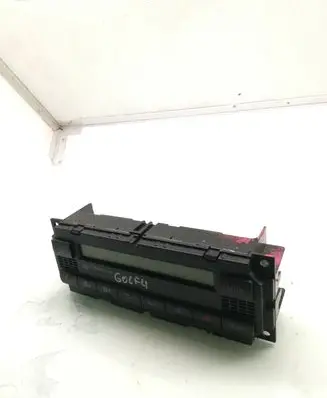 Volkswagen Golf IV Climate control unit 5HB00813901 3B2907044C