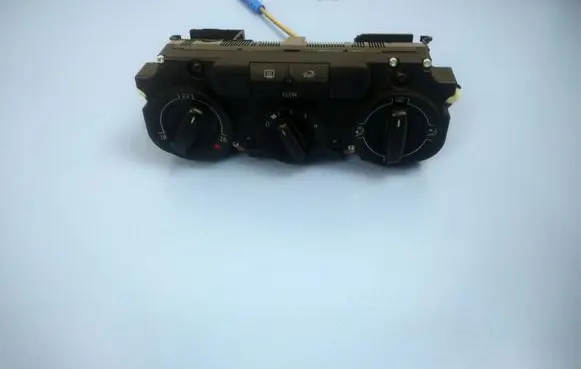 Volkswagen Touran I Climate control unit 537011CF