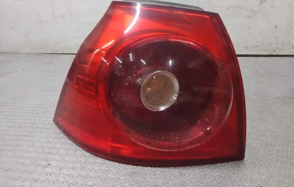 Volkswagen Golf V Rear/tail lights 1K6945095E