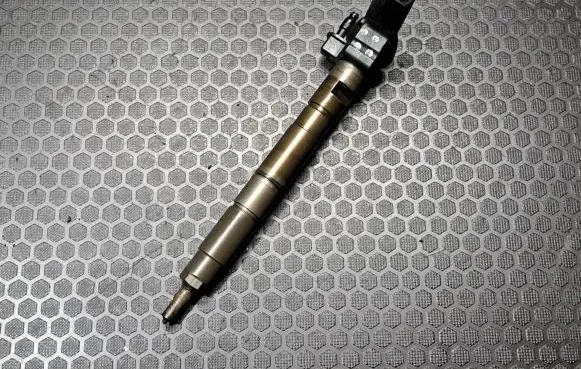 Audi A6 S6 C6 4F Fuel injector 059130 059130277AH