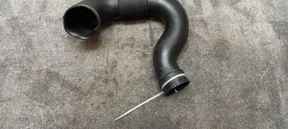 Iveco Daily 6th gen Air intake hose/pipe 5801966017