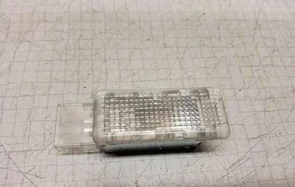 Volkswagen PASSAT B6 Other interior light 7L0947416