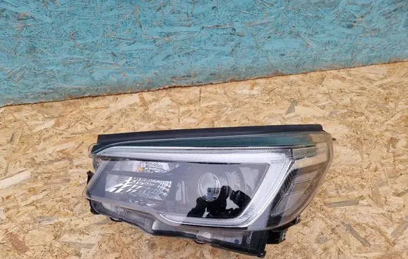Subaru Forester SK Headlight/headlamp 84004SJ350