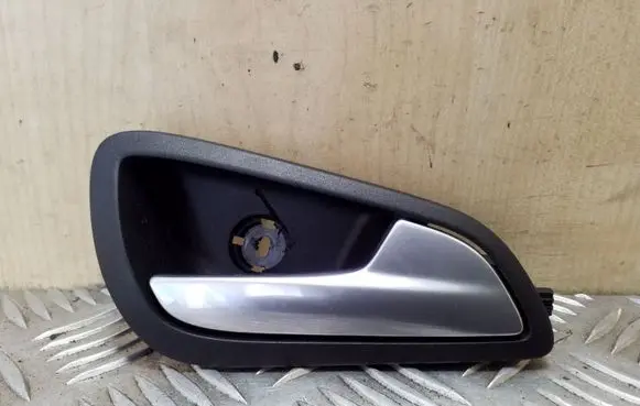 Ford Focus Rear door interior handle AM51U22600BDW