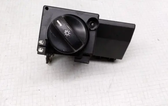 Mercedes-Benz E W210 Light switch 2105450104 04055001
