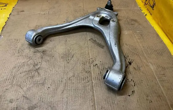 Ford Bronco Rear control arm MB3C-3078-A1F MB3C3078A1F