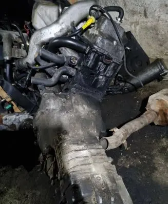 BMW 5 E28 Engine