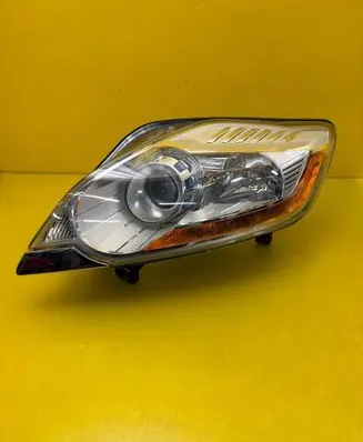 Ford Kuga I Headlight/headlamp 8V4113D155AF