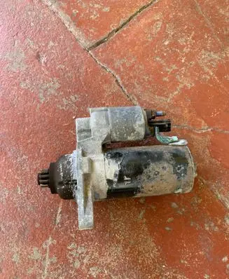Volkswagen Golf VI Starter motor
