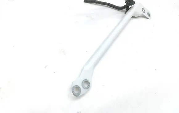 Citroen C3 Aircross Fender mounting bracket 39024258