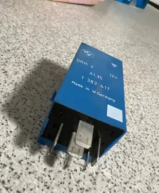 BMW 5 E39 Other relay 1383417