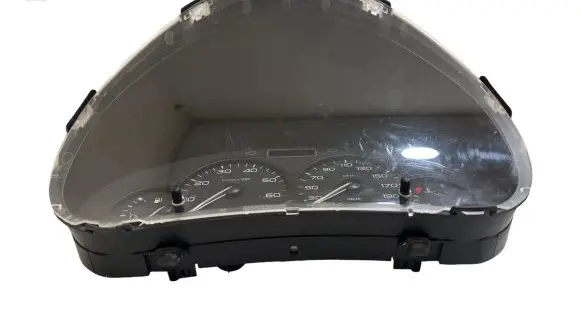 Peugeot Partner Speedometer (instrument cluster) 9662745180 000708613 M59400