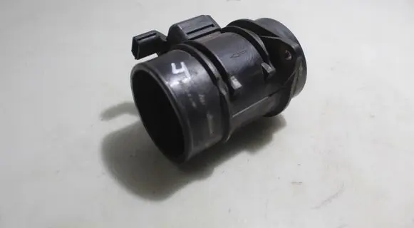 Dacia Dokker Mass air flow meter 8200682558