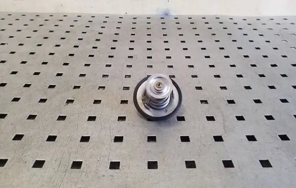 Chevrolet Captiva Thermostat 96868335