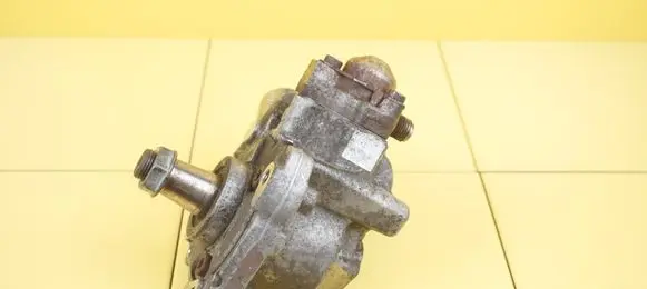 Skoda Octavia Mk3 (5E) Fuel injection high pressure pump 04B130755H 29SP23