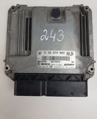 Opel Insignia A Engine control unit/module 55574903 55573560