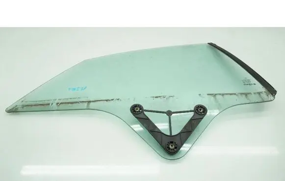 Mercedes-Benz E A207 Rear door window glass 